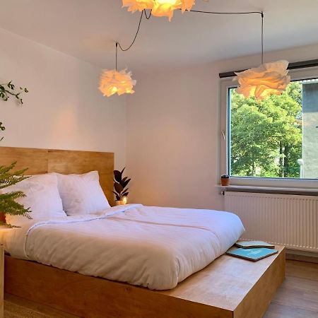 Greenbnbs: Gemutliches Design Apartment Есен Екстериор снимка